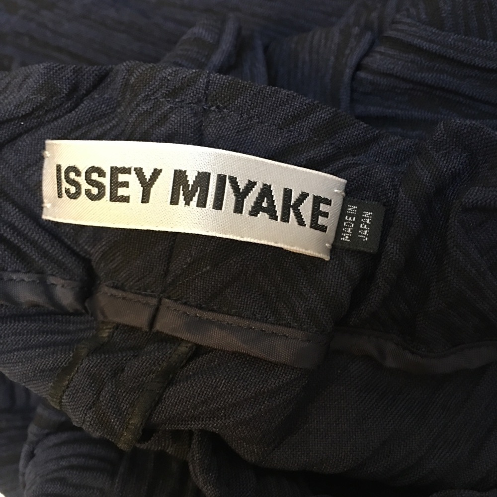 Issey Miyake textured ruched midi skirt blue & black size 2 - Picture 7 of 8